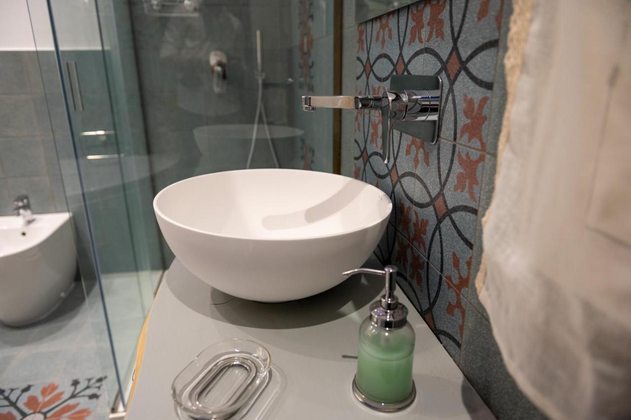 Ursino'S Luxury Panzió Catania-Fontanarossai nemzetközi repülőtér Kültér fotó