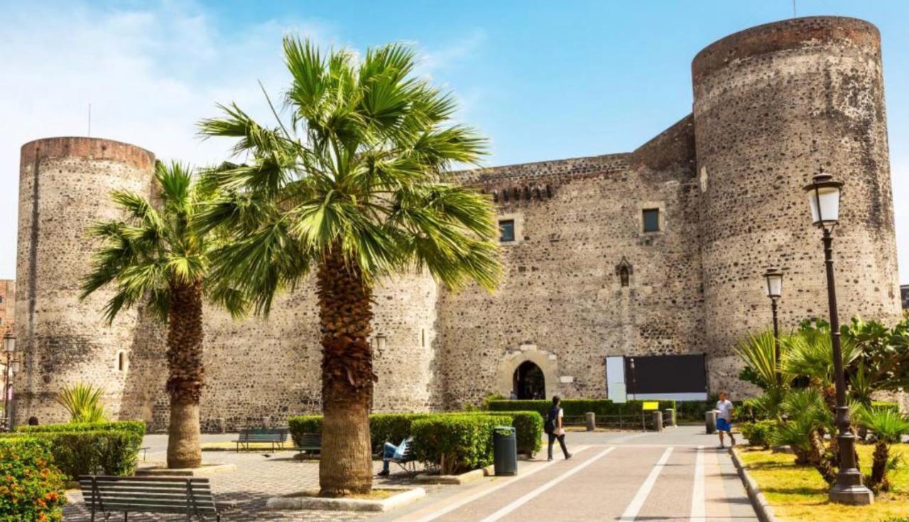 Ursino'S Luxury Panzió Catania-Fontanarossai nemzetközi repülőtér Kültér fotó