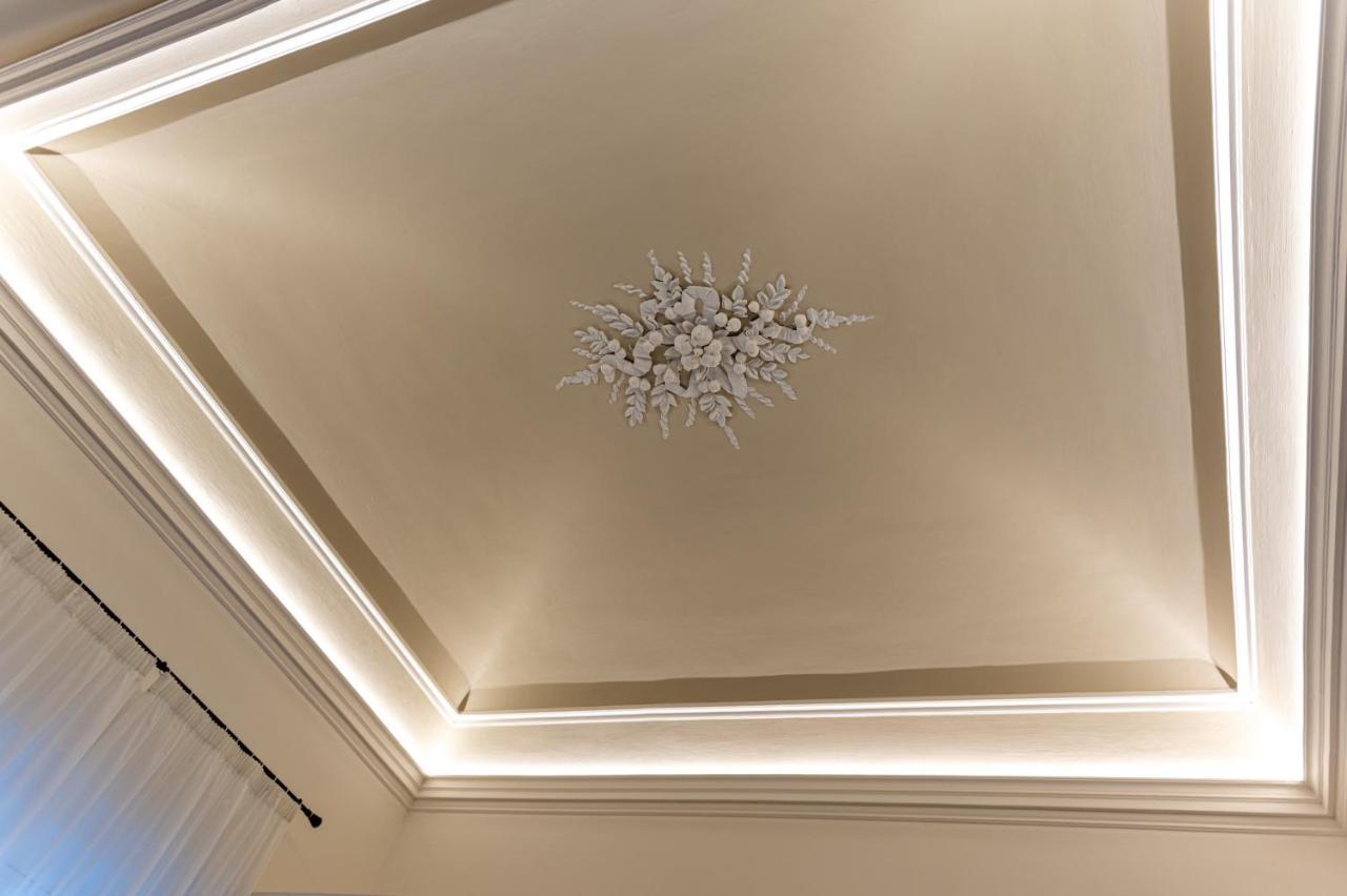 Ursino'S Luxury Panzió Catania-Fontanarossai nemzetközi repülőtér Kültér fotó