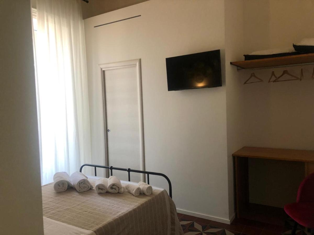 Ursino'S Luxury Panzió Catania-Fontanarossai nemzetközi repülőtér Kültér fotó