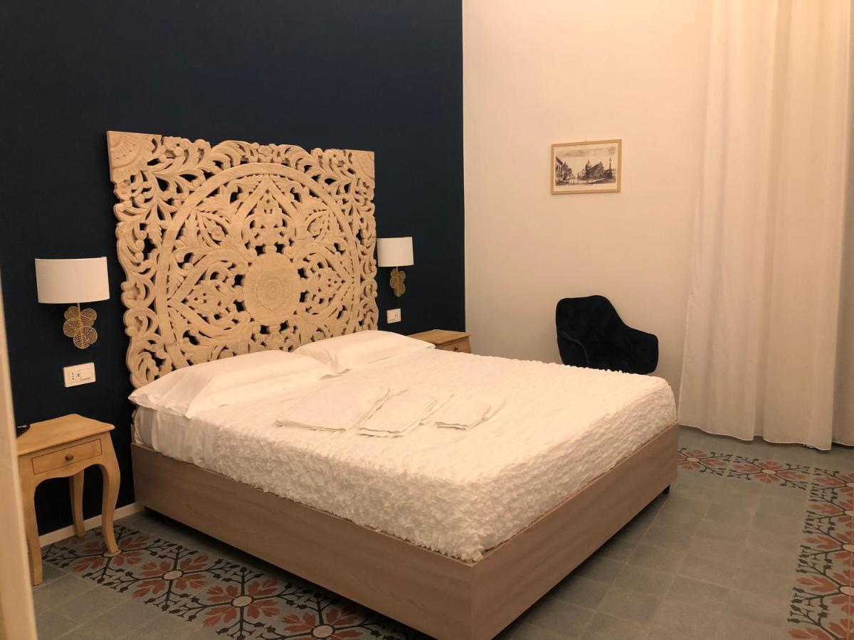 Ursino'S Luxury Panzió Catania-Fontanarossai nemzetközi repülőtér Kültér fotó