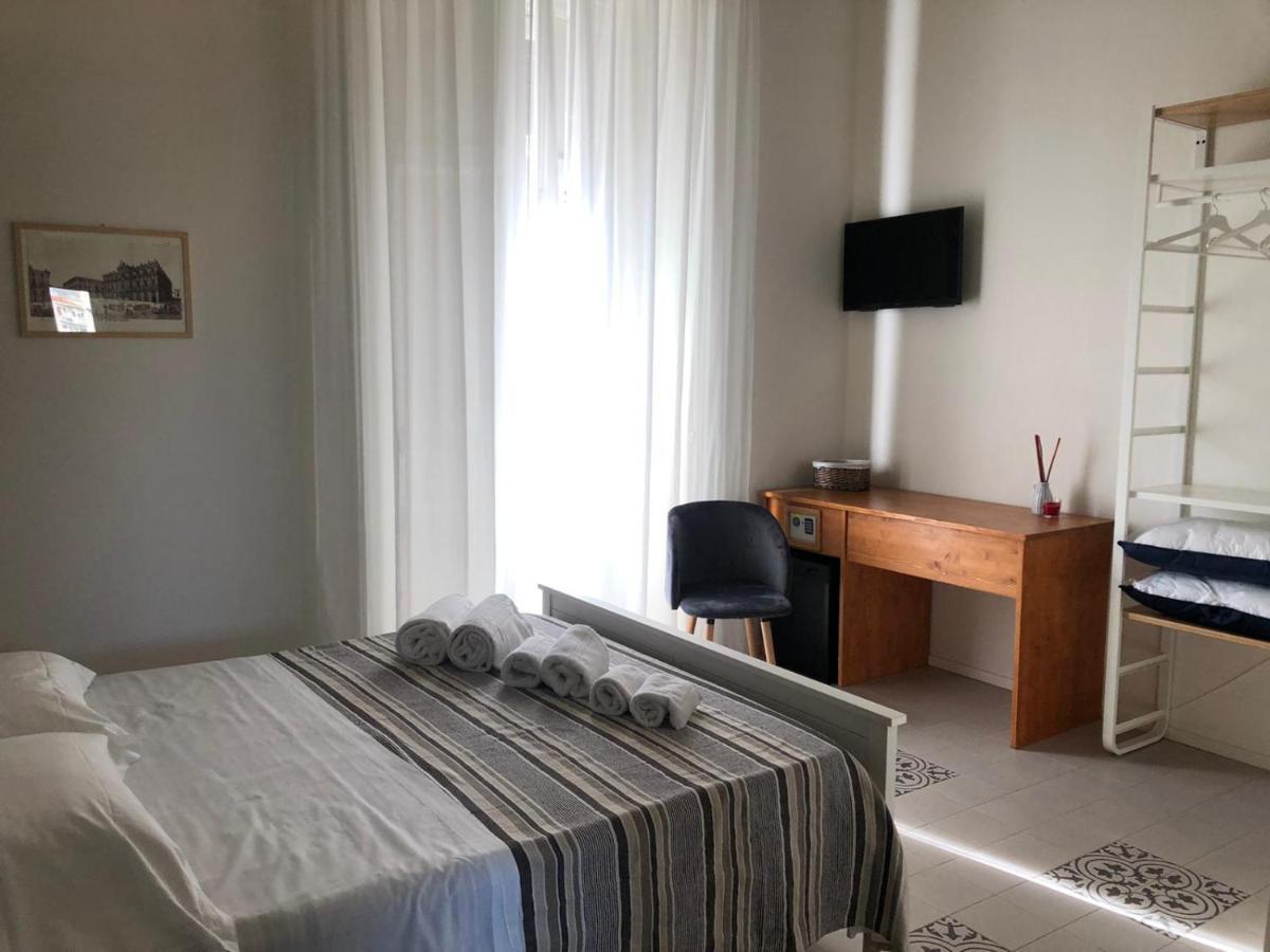 Ursino'S Luxury Panzió Catania-Fontanarossai nemzetközi repülőtér Kültér fotó